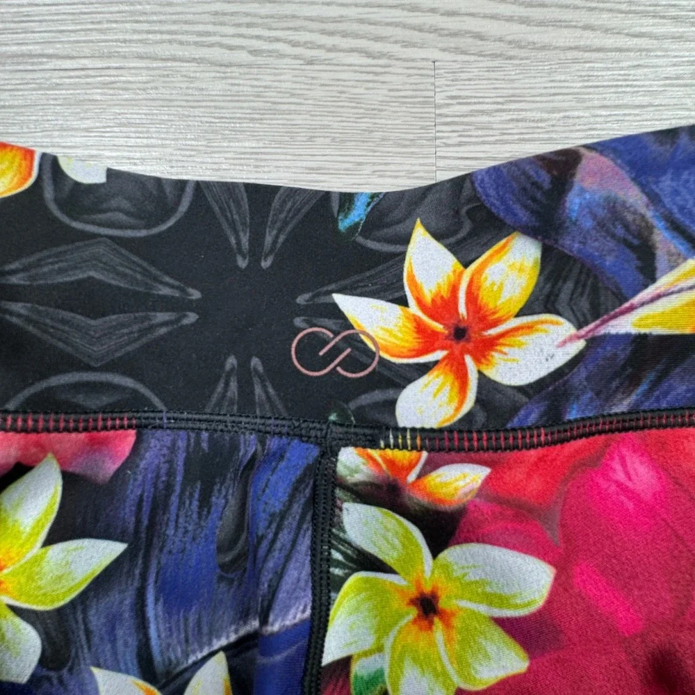 CALIA Women's Leggings Tropical Floral Print Multicolor Capri Cropped Yoga Pants